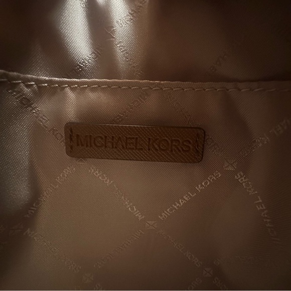 Michael Kors Jet Set Travel Medium Dome Crossbody Bag Purse Luggage Brown NWT - Picture 11 of 14